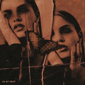 寡妇肥奶大屁股好紧
